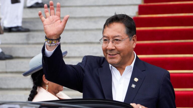 Orsi Uruguay’da cumhurbaşkanı görevine başladı