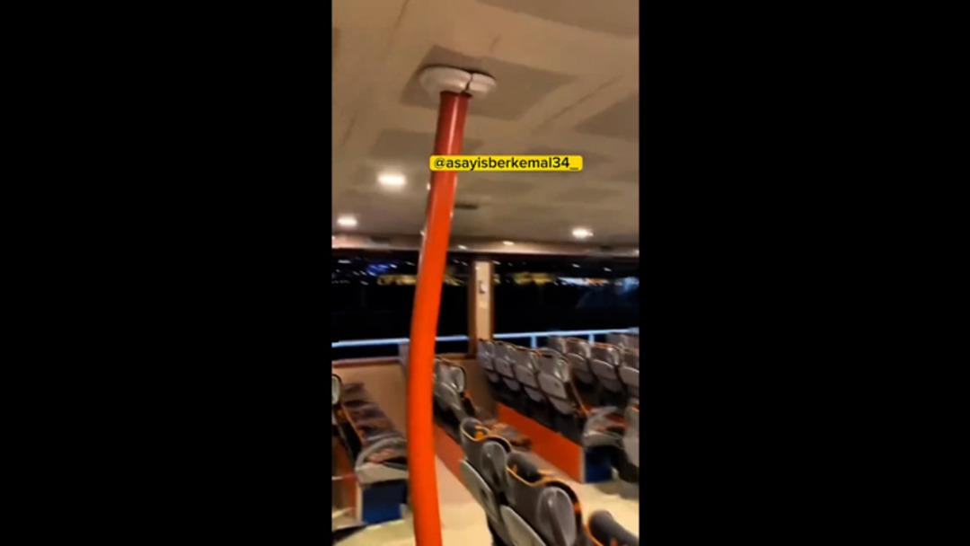 Feribotta üdar-beşiktaş! Bazı Beşikt hayranları Orkun Kökçü'den sonra feribotu karıştırdı ... 2 İmza Töreni ...